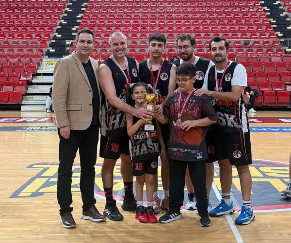 Kayseri'de Cumhuriyet Kupası 3x3 Basketbol Müsabakaları tamamlandı