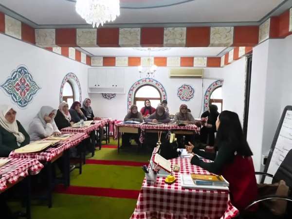 Sinop'ta Kur'an kursu kursiyerlerine koruyucu aile hizmeti tanıtıldı