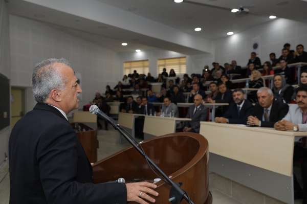 Atatürk Üniversitesi'nde uygulamalı ve soyut matematik çalıştayı düzenlendi 