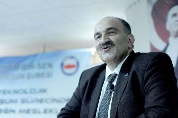 İŞKUR Genel Müdürü Cafer Uzunkaya: '2019 yılı itibariyle 1 milyon 370 bin kişi i