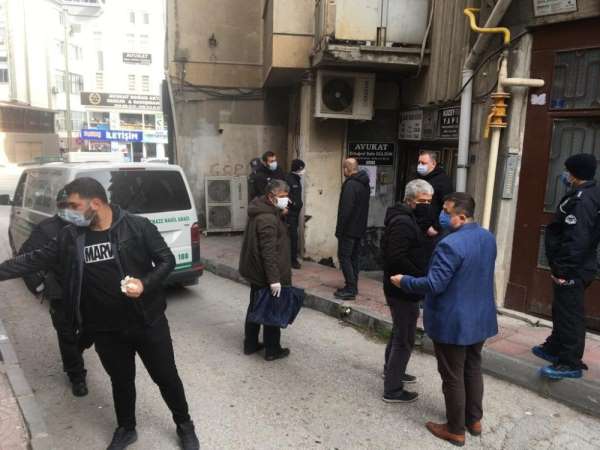 Diş teknisyeni evinde ölü olarak bulundu 