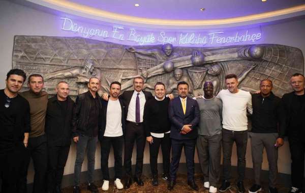 Fenerbahçe'nin eski yıldızları derbi öncesi bir araya geldi