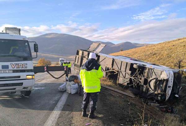 Otobüs kazasında ölenlerin kimlik tespit çalışmaları sürüyor