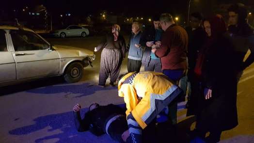 Kazada yaralanan motosikletli kurye, yine de siparişlerini teslim etti