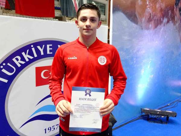 Antalyasporlu yüzücü Albayrak'tan 3 yeni Türkiye rekoru - Antalya haber