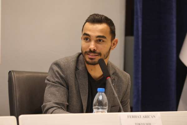 Milli Cimnastikçi Ferhat Arıcan: 'Sporcu pes etmez' - İzmir haber