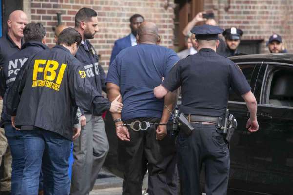 New York'taki metro saldırganı, hakkındaki 'terör' dahil tüm suçlamaları kabul etti