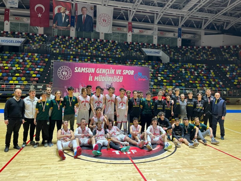 Samsun'da U16 Basketbol'da kıyasıya rekabet