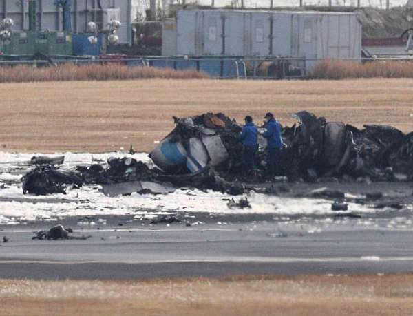 Japonya'daki uçak kazasında pilot hatası ya da koordinasyon eksikliği şüphesi