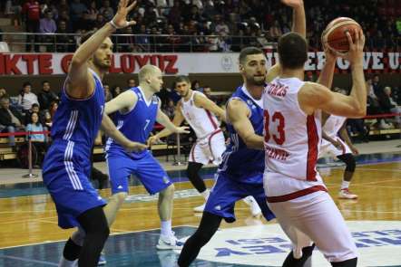 Tahincioğlu Basketbol Süper Ligi: Gaziantep Basketbol: 80 - İstanbul BBSK: 69 