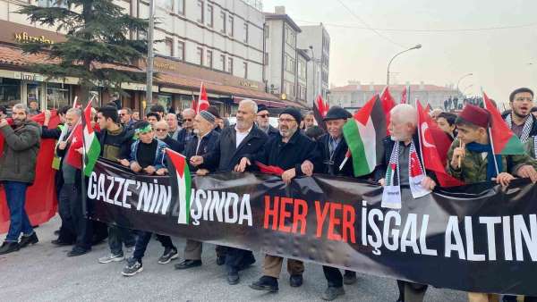Konya'da 'Şehitlere Dua, Gazze'ye Destek' yürüyüşü