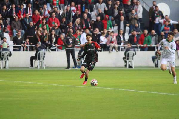 Karşıyakalı Adem Yeşilyurt'a milli davet