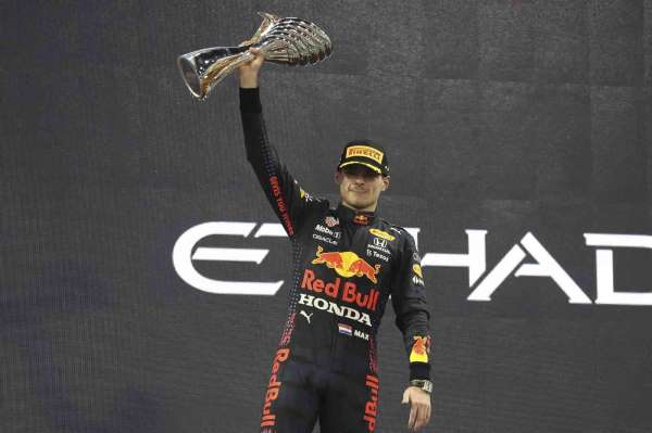 Red Bull Racing, şampiyon pilotu Max Verstappen ile sözleşme uzattı - İstanbul haber