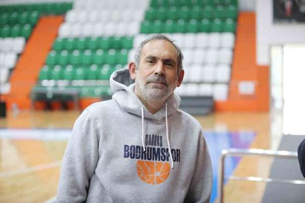 Çağdaş Bodrumspor Basketbol Takımı'ndan 'Bir bilet senden, bir bilet bizden' kampanyası