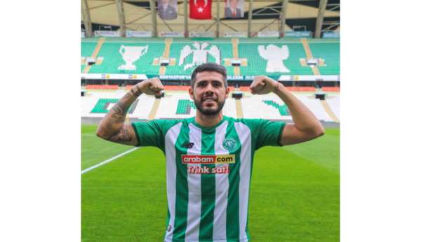 Konyaspor'da toplu imza töreni