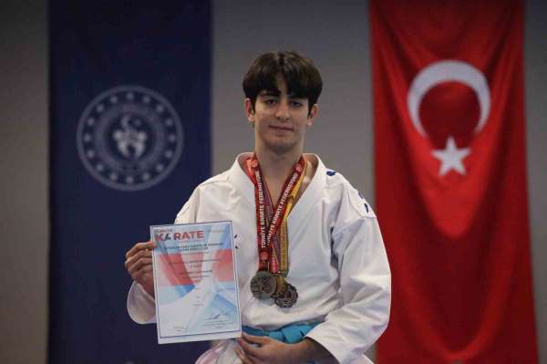 İşitme engelli 16 yaşındaki Muhammet Taha Baskın'ın hedefi olimpiyatlar