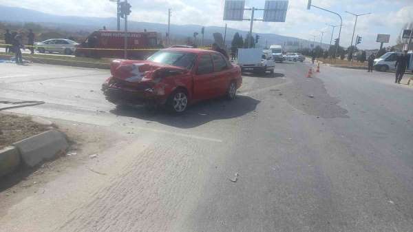 Kütahya Gediz'de trafik kazası: 3 ölü, 2 yaralı