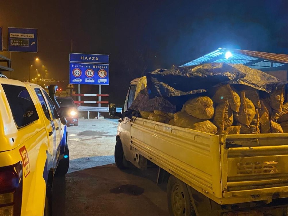 Samsun'da kaçak avlanan 3,5 ton midye ele geçirildi