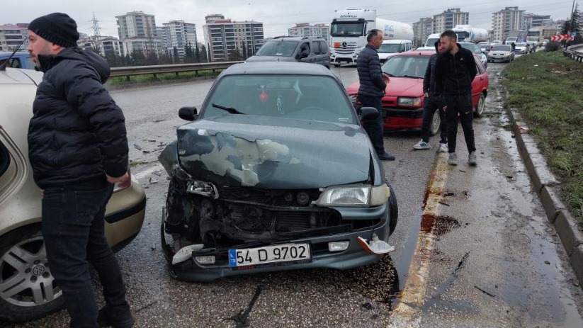 Samsun'da 9 aracın karıştığı zincirleme kaza