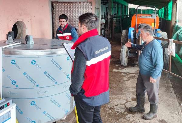 Şaphane'de süt sağım sistemi ve soğutma tankının kayıt ve kontrol işlemleri