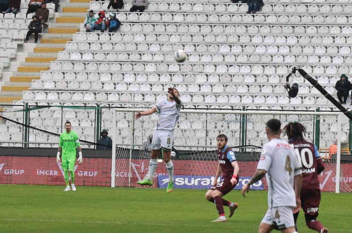 Trendyol Süper Lig: Konyaspor: 0 - Trabzonspor: 0