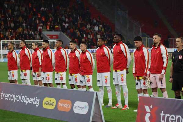 Göztepe, iki sezondur aynı zamanda düşüşe geçiyor