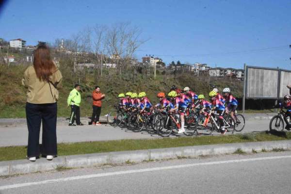 Sinoplu bisikletçilerin şampiyona mesaisi