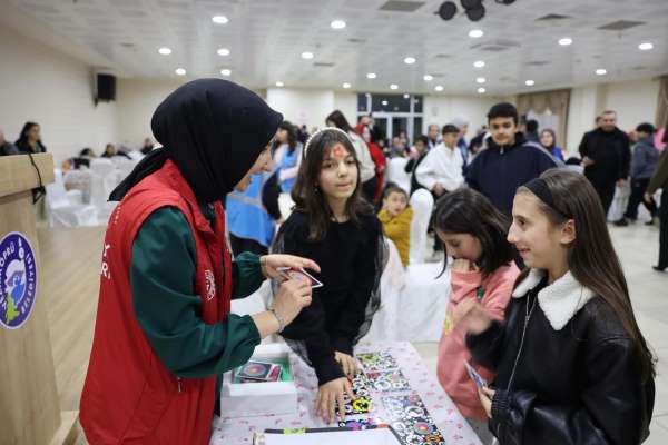 Vezirköprü'de yetim çocuklar için iftar programı