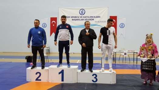 MAKÜ Güreş Takımı Türkiye Şampiyonu Oldu 