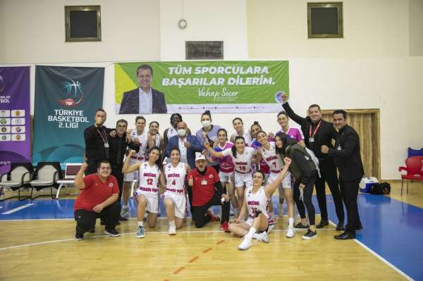 MEÜ Mersin Büyükşehir Belediyesi Kadın Basketbol Takımı, play-off'a bir adım daha yaklaştı