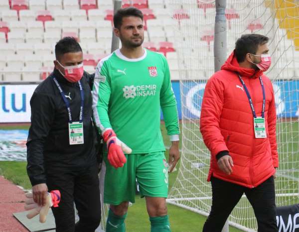 Sivassporlu kaleci Ali Şaşal 1 hafta sahalardan uzak kalacak