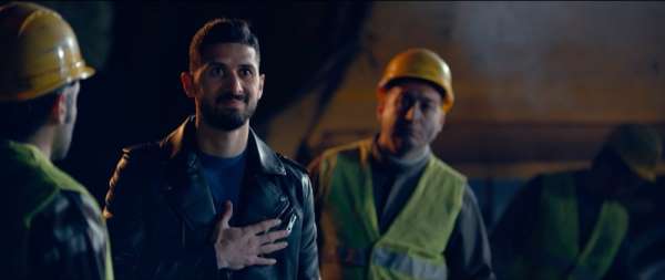 Taçsız Kral, Emre Akbaba'yı uyardı