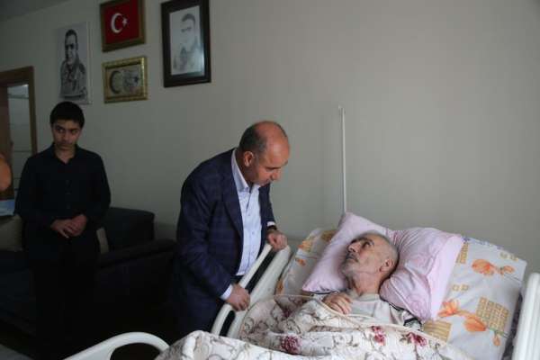 Emniyet Genel Müdürü Aktaş'tan kahraman şehit Fethi Sekin'in babasına ziyaret - Elazığ haber