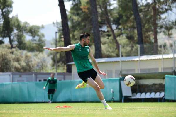 İsmet Taşdemir: 'Şu anda play-off garanti gibi gözüküyor ama değil'