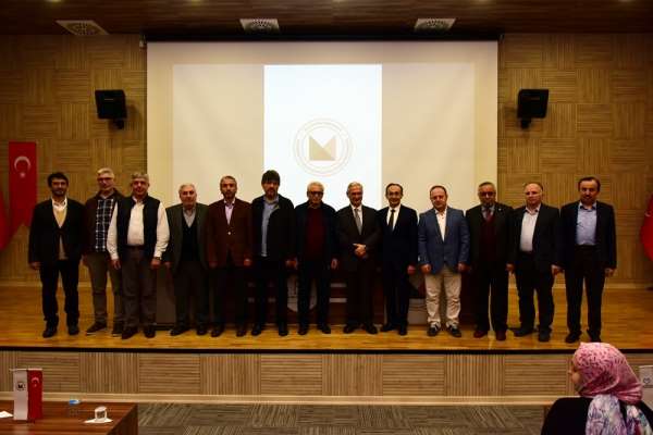 Kastamonu Üniversitesi'nde 'mezhepler' konuşuldu