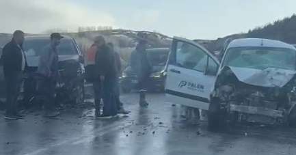 İspir'de trafik kazası: 4 yaralı