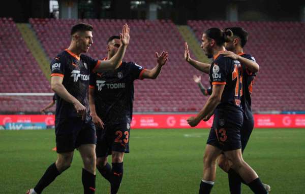 Trendyol Süper Lig: Atakaş Hatayspor: 1 - Başakşehir: 2