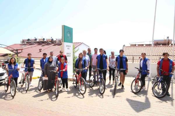 Kaş Belediyesi'nden öğrencilere bisiklet hediyesi - Antalya haber