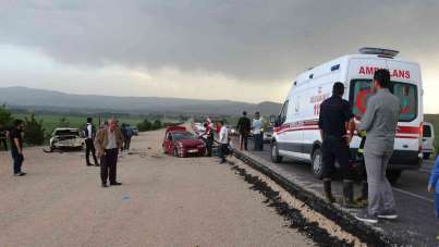 Tokat'ta düğün konvoyunda kaza: 7 yaralı