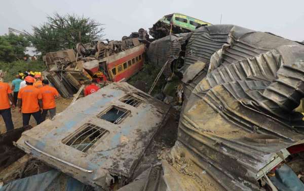 Hindistan'daki tren kazasında can kaybı 288'e yükseldi