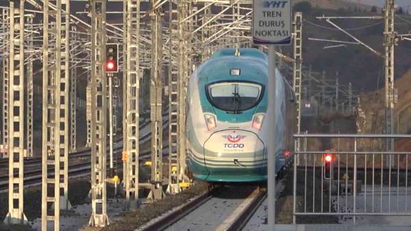 Antalya'ya yapılması planlanan hızlı tren projesi turizmcileri heyecanlandırdı