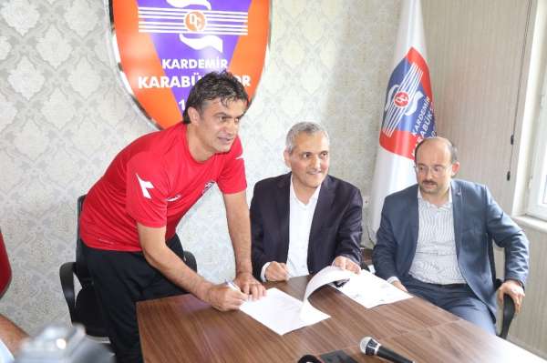Kardemir Karabükspor'da yeni teknik adam İsmail Demirci oldu 