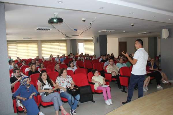 Giresun Belediyesi'nden daha iyi iletişim için eğitim semineri 