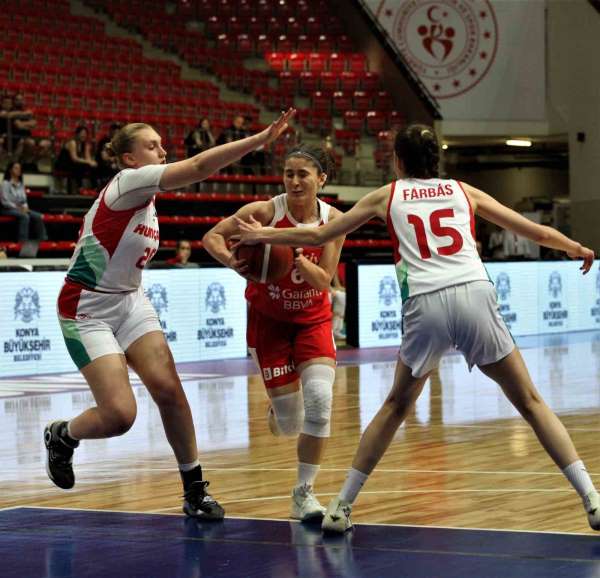 18 Yaş Altı Kız Basketbol Milli Takımı, Macaristan'a mağlup oldu