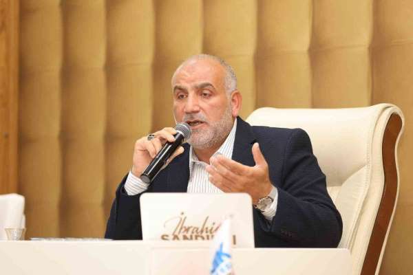 Başkan Sandıkçı: 'Hz. Peygamberimizi hedef alan bu hakaret ifade özgürlüğüyle maskelenemez'