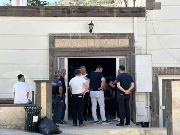 Çankırı'daki feci kazada ölenlerin cenazeleri morga kaldırıldı