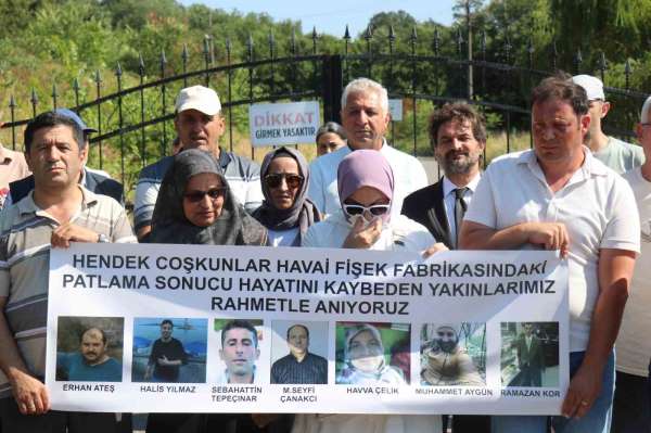 Havai fişek fabrikasındaki patlamada hayatını kaybeden işçiler anıldı
