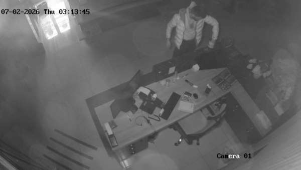 Karaman'da pes dedirten hırsızlık: Camı kırarak içeri giren hırsız DMD hastası çocuğun yardım kumbarasındaki p