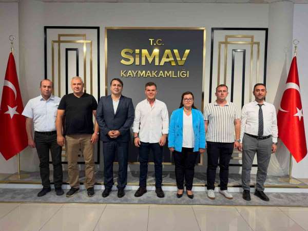 Simav'da Yeşilay Yamaç Paraşütü Mesafe Türkiye Şampiyonası hazırlık toplantısı gerçekleştirildi