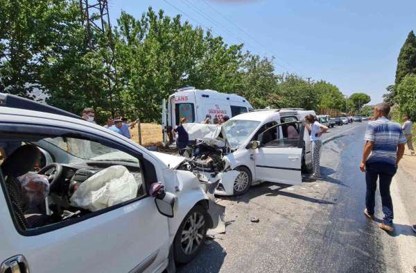 İzmir'deki kazada can pazarı: 1 ölü, 8 yaralı - İzmir haber